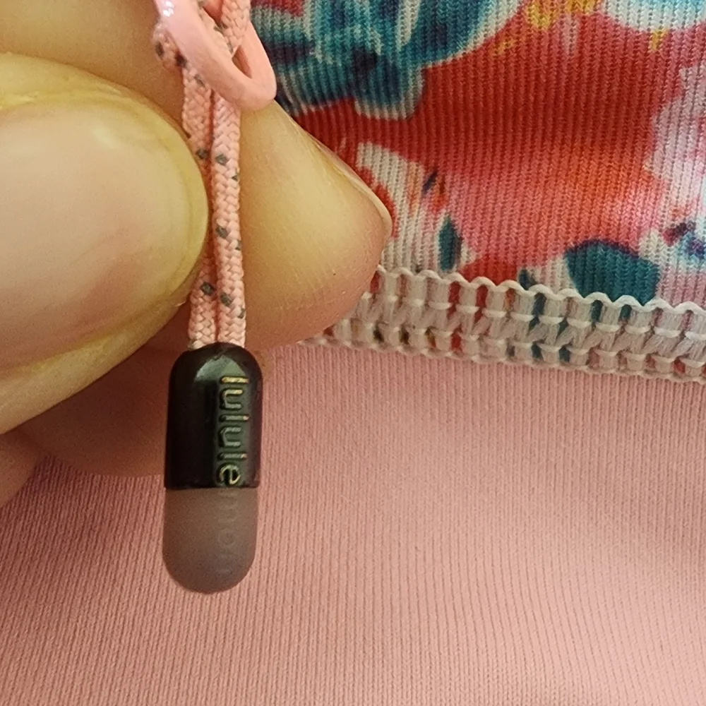 Lululemon Black and Pink Floral‎ Leggings